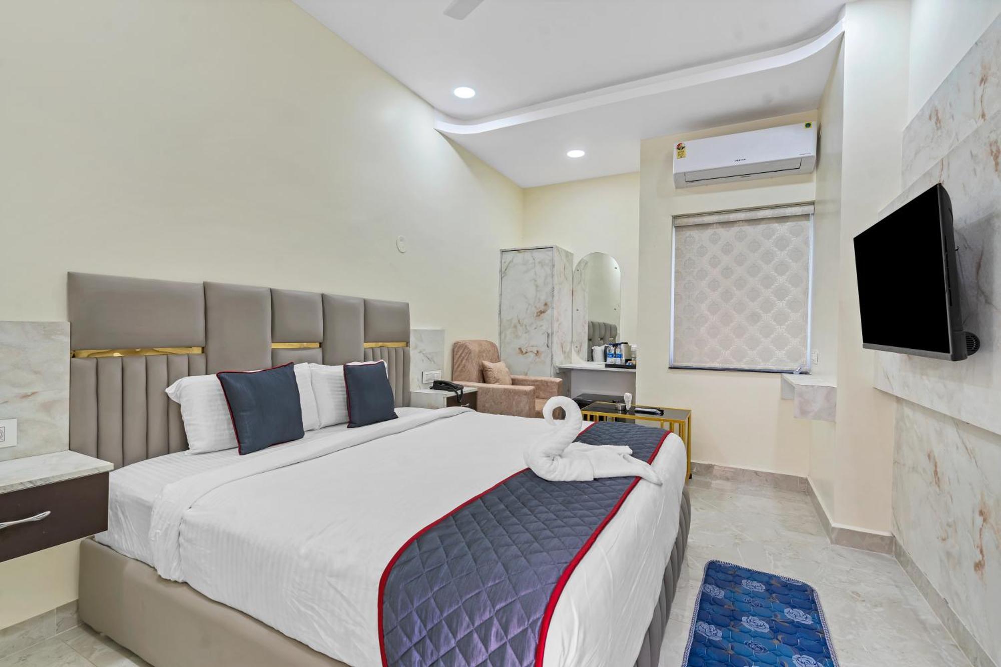 Hotel Sky Land Khammam Zewnętrze zdjęcie