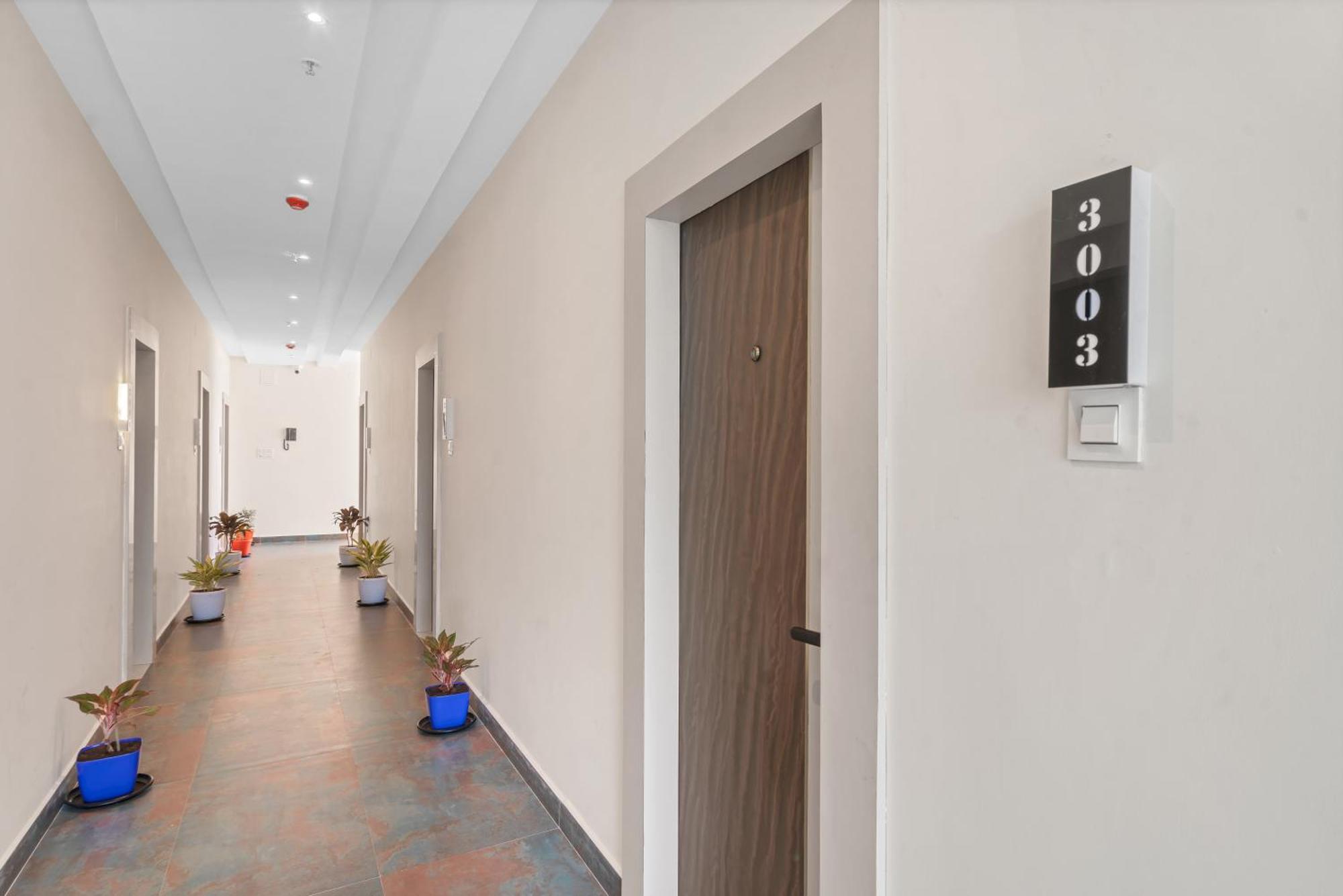 Hotel Sky Land Khammam Zewnętrze zdjęcie