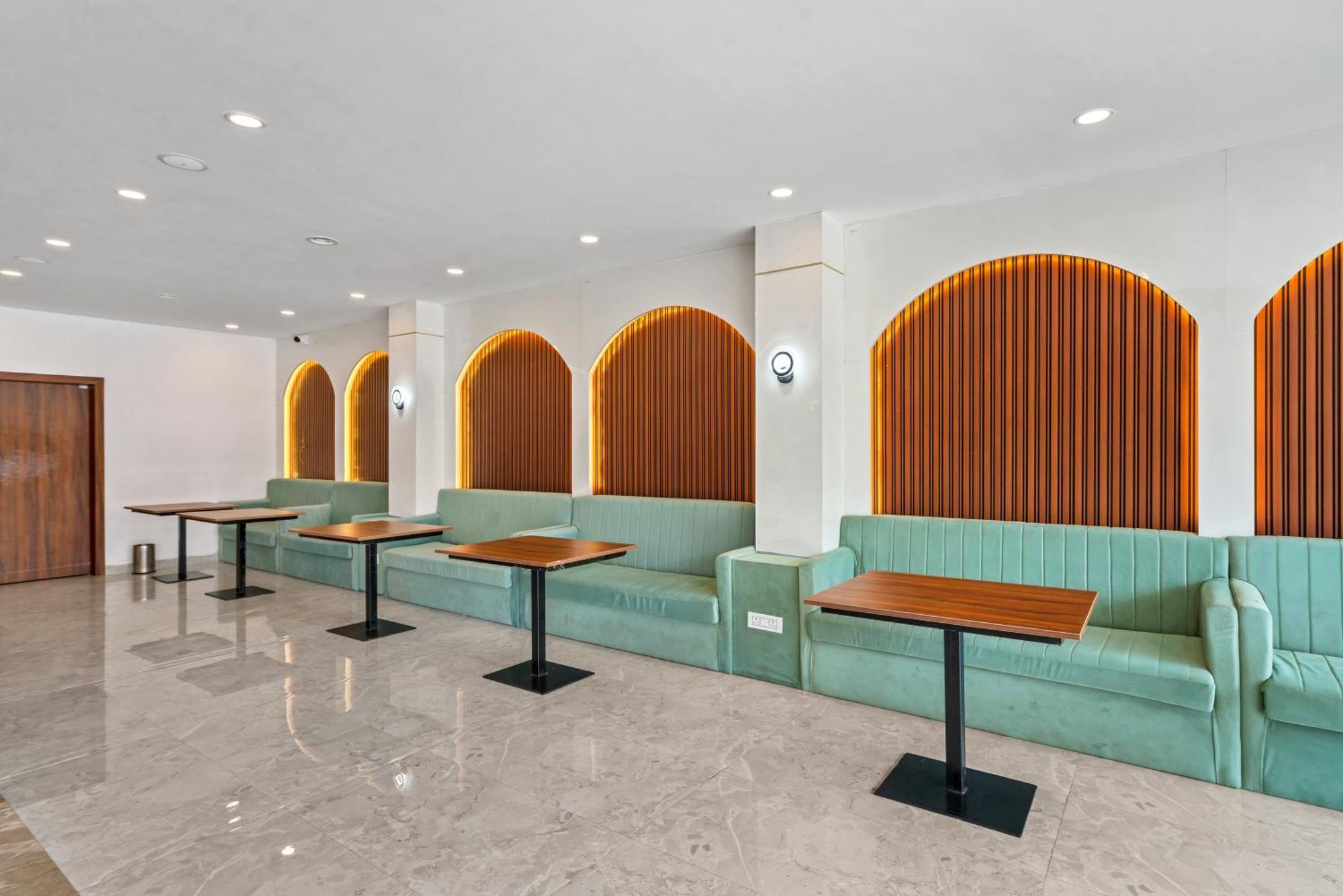 Hotel Sky Land Khammam Zewnętrze zdjęcie